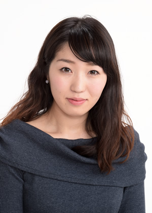 金井由妃 写真1